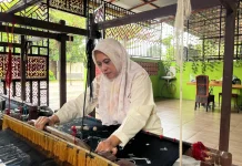 Reihani Tenun Batik Batak Melayu Menjadi Simbol UMKM Naik Kelas di Sumut