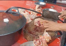 Harga Ayam Naik, Omzet Pedagang Turun