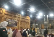 Buka Puasa Bersama Muallaf Center Kampung Madras dan GIS