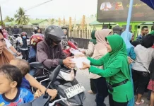 Persit Kartika Chandra Kirana Asahan Berbagi Takjil