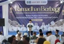 Wali Kota Pematangsiantar Serahkan Santunan di Ramadan Berbagi