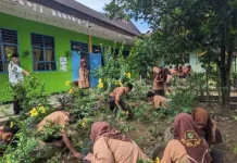 Ekoteologi dalam Aksi, MTsN 1 Palas Wujudkan Iman melalui Gotong Royong Ramadan