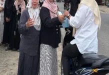 Katim Kesiswaan Kanwilkemenagsu Ikut Berbagi Takjil Bersama MTsN 1 Palas