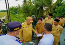 Bupati Batu Bara Tinjau Pembangunan Jembatan Bailey