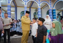 Safari Ramadan, Bupati Batu Bara Santuni Anak Yatim