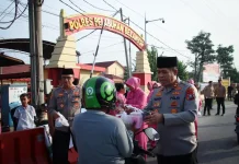 Berkah Ramadhan, Polres Pelabuhan Belawan Berbagi Takjil untuk Warga