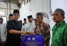 Rico Waas Ajak Warga Bangun dan Benahi Medan Belawan
