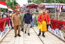 Kasad Resmikan Jembatan Bailey Sifalago Gomo Nisel