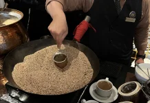 Kopi Turki Hadir di Medan, Cara Seduh Tradisionalnya Curi Perhatian Pengunjung