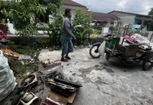 Mengais Rezeki dari Barang Rongsokan di tengah Sulitnya Lapangan Kerja