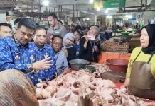 Gubernur Sumut Tinjau Harga Bahan Pokok di Pasar Sukaramai jelang Idulfitri