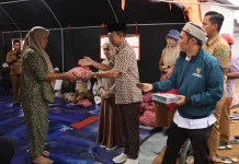 Bupati Tapsel Kujungi Huntara Desa Aek Latong