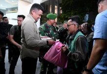 Presiden Prabowo Bagikan 2.500 Bingkisan di Malam Idulfitri