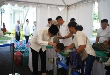 Wali Kota Medan Bagikan Santunan dan Gelar Halal Bihalal