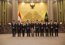 Tujuh Anggota DK OJK Resmi Diambil Sumpah