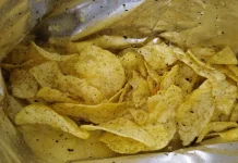 Bumil Suka Ngemil Keripik Kentang Berpotensi Tingkatkan Komplikasi Kehamilan