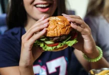 Pola Makan Berantakan itu Kebiasaan Sepele yang Diam-Diam Merusak Kesehatan