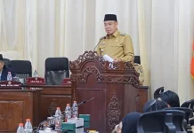 Wabup Syafrizal Sampaikan LKPJ Bupati Batu Bara TA 2025 di DPRD