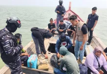 Operasi Gabungan TNI AL dan Imigrasi Gagalkan Penyelundupan PMI Non Prosedural