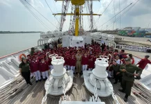 Pemko Medan Ajak Siswa Sekolah Rakyat Naik KRI Bima Suci