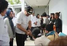 Bupati Deli Serdang Tinjau Korban Longsor Pastikan Penanganan  Berjalan Baik