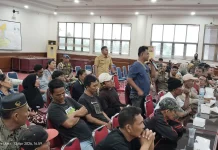 Adu Argumen Sesama Pedagang Warnai Dialog dengan Walikota
