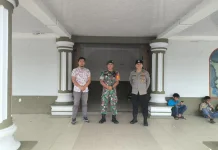 Babinsa dan Bhabinkamtibmas Monitoring  Ibadah di Gereja