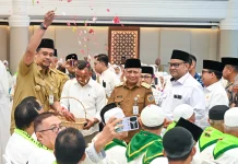 Tepung Tawari Calon Jemaah Haji, Bobby Nasution: Jaga Kesehatan dan Nama Baik Sumut