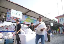 Pertamina Patra Niaga Sumbagut Bagi 1.000 Paket Sembako Pasar Murah Lhokseumawe