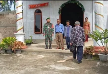 Babinsa HK. Sipayung Jaga  Ibadah Minggu