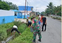Sinergitas TNI Bersama Warga Lakukan Gotong royong