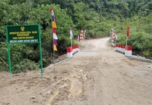 TNI Bangun Jembatan di Pedalaman Pakpak Bharat