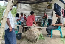 Babinsa dan Kades Tualang Dengarkan Langsung Curhat Warga