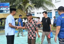 Lanal TBA Kurban 45 Ekor, Bagikan 850 Paket Daging kepada Warga