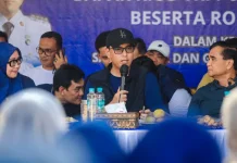 Rico Waas Pastikan Layanan E- KTP Cukup di Kecamatan untuk Pangkas Birokrasi