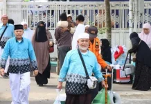 Kepulangan 229 Jemaah Haji Kota Binjai disambut Haru Keluarga