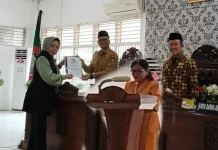 Fraksi Golkar dan PDI Perjuangan Sampaikan Pandangan Umum terhadap Ranperda