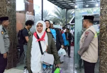 Hujan Deras Sambut Kepulangan Jemaah Haji Kloter 3 Debarkasi Medan