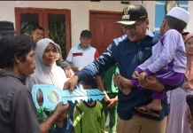 Bedah Rumah Selesai, Bupati Deli Serdang Serahkan Kunci kepada Warga