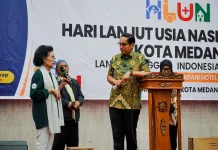 Rico Waas Ajak Lansia Tetap Aktif dan Menjadi Inspirasi bagi Generasi Muda