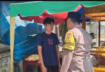 Bhabinkamtibmas Ajak Warga Kelurahan Gading Jaga Kerukunan