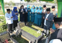 Pemkab Deli Serdang Ziarahi Makam Mantan Bupati