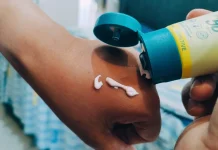 Ketahui Perbedaan Sunscreen dan Sunblock yang Sama-sama Berfungsi Lindungi Kulit