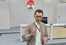 KPK Dalami Pengakuan Menhut Raja Juli soal Amplop dari Bupati Kuansing
