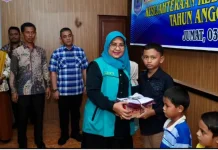 Pemko Binjai Serahkan Bantuan Sosial Kesejahteraan Keluarga