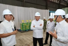 BULOG Perkuat Sinergi Ketahanan Pangan, Menko Polkam Tinjau Stok Beras di Sumut