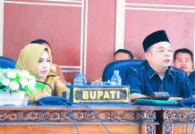 Pemkab Labuhanbatu Sampaikan Ranperda APBD Tahun Anggaran 2025