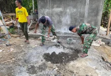 Bakti TNI Kebut Pembangunan Bak Air Bersih dan Pipanisasi di Nias Selatan