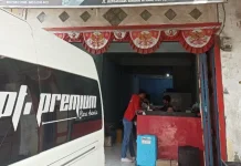 Keberangkatan Armada Travel Terkendala akibat Antrean Panjang