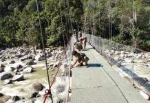 Satgas Bakti TNI Mulai Renovasi Jembatan Beton Sungai Lembara Humbahas